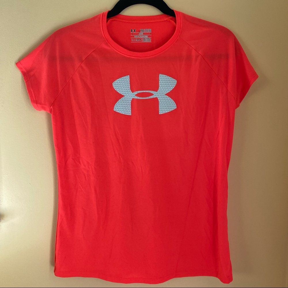 Under Armour t-shirt